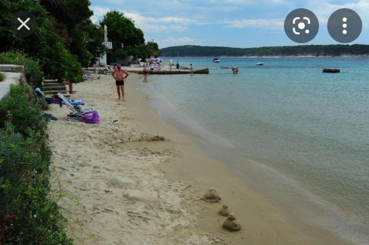 Apartman Petra S Pogledom Na More Banjol Dış mekan fotoğraf