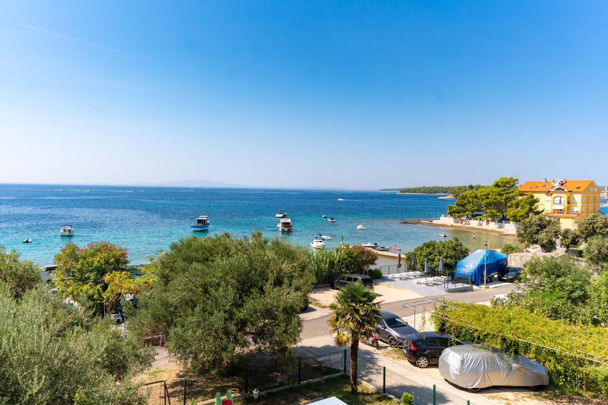 Apartman Petra S Pogledom Na More Banjol Dış mekan fotoğraf